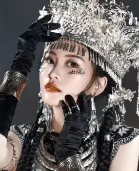 雅园9999波妞，大奶嫩妹