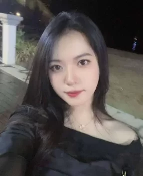 城关25岁的魔性娜娜