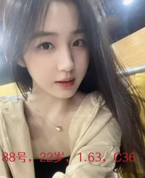 童颜巨乳听话水多，极品炮架子