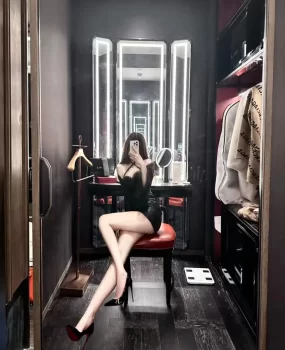 性感美女激情四射