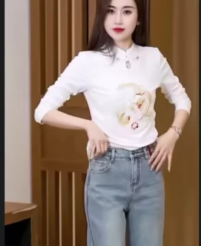 玩的花的少妇