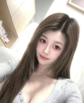 蜂腰翘臀的淫荡小骚货