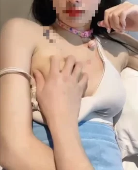 刚下海学妹粉嫩多水