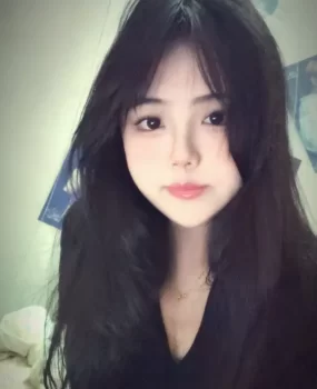 清新可爱，活泼动人