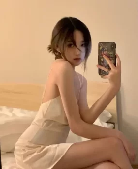 石家庄颜值很高的嫩妹，口活相当不错