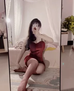 闵行可盐可甜的学生妹 主要是腼腆听话 胸大皮肤白