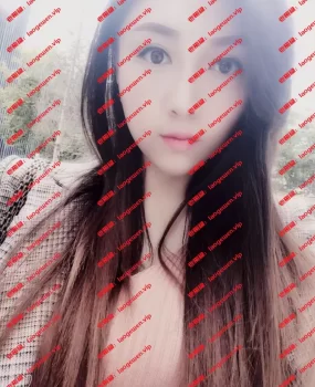 体验外围模特一枚风骚迷人瀑布穴